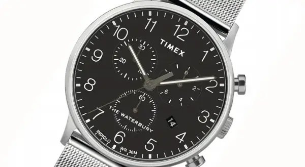 Zegarek Timex męski na bransolecie - elegancja i funkcjonalność w jednym