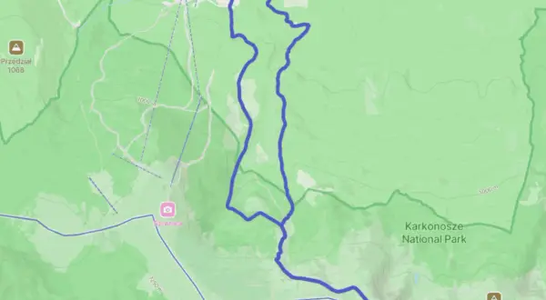 Trasa turystyczna przez Śnieżne Kotły, prowadząca od Szronowca przez Szrenicę i dalej w Karkonosze.