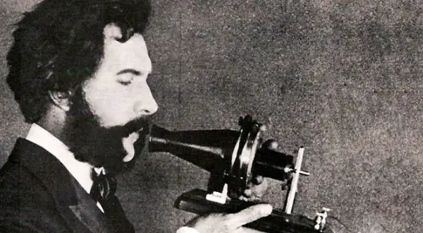 Jak powstał telefon? Kto go wynalazł i jak zmienił świat?