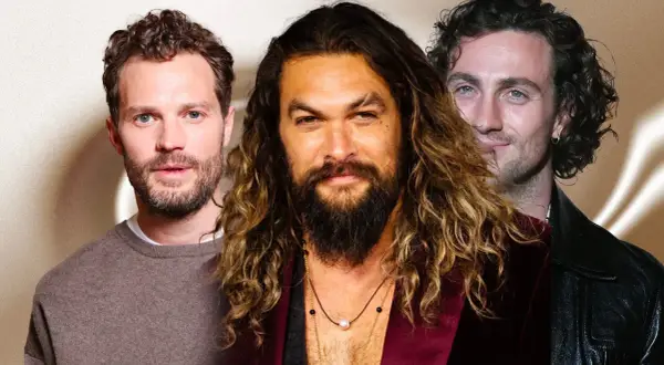 Tre uomini con capelli mossi: Jamie Dornan, Jason Momoa e Aaron Taylor-Johnson. Ispirazione per un taglio capelli uomo mossi.