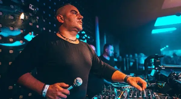 DJ Kris ile ma lat? Zaskakujące fakty o jego wieku i karierze