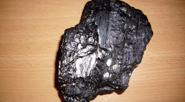 Ile taczek potrzeba na tonę węgla? Proste przeliczenie dla Ciebie