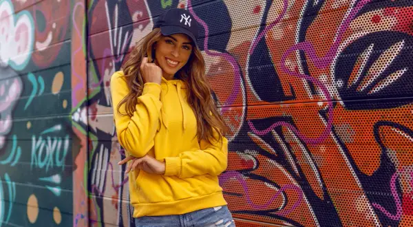 Relaxed fit co to znaczy bluza - komfort i styl w jednym
