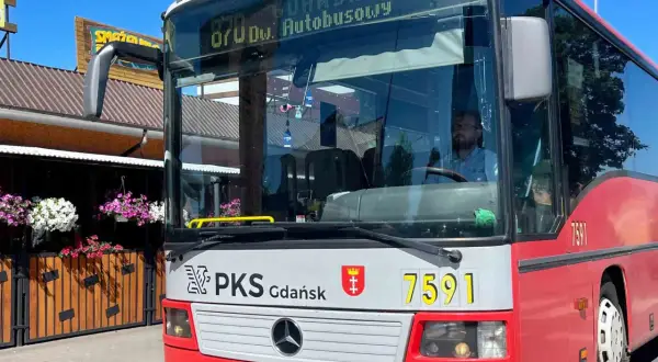 Autobus Gdańsk Krynica Morska: Ile trwa podróż i jak uniknąć korków?