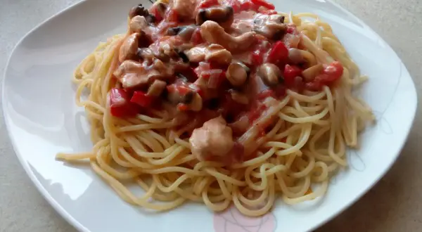 Idealne spaghetti z pieczarkami? Prosty przepis i sekrety sosu!