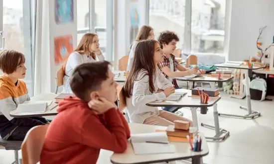 Czy pełnoletni uczeń może się zwolnić? Poznaj swoje prawa i zasady