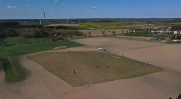Ostrów Wielkopolski: Gigantyczna farma fotowoltaiczna R. Power zmienia energetykę