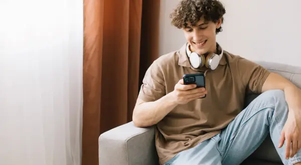 Polskie platformy rozrywki online: legalne serwisy i nowoczesne metody płatności