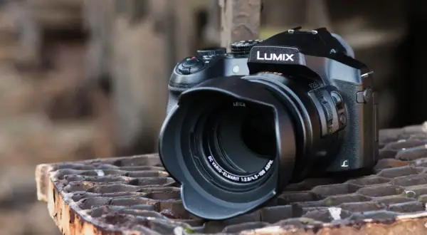 Recenzja aparatu Panasonic FZ150: Opinie, testy i funkcje
