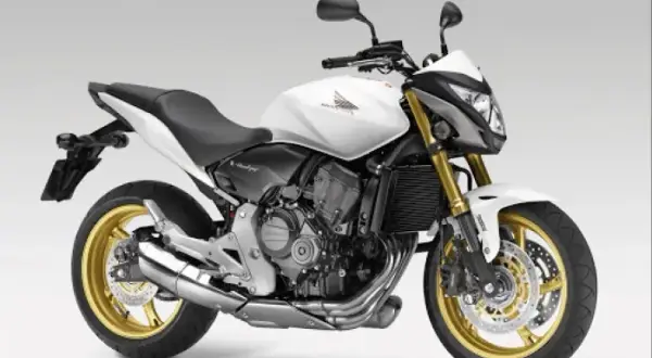 Ile płynu chłodniczego w Honda Hornet 600? Oto co musisz wiedzieć