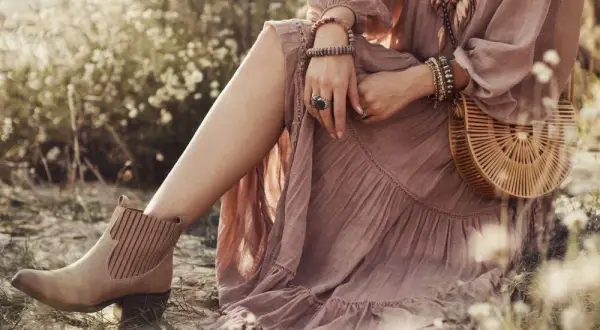 Buty do sukienki boho: Jak dobrać idealne na każdą okazję?