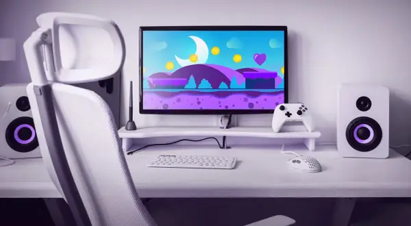 Ein Gaming-Setup mit weißem Stuhl, Monitor mit bunter Spielewelt, Tastatur, Maus und Lautsprechern. Perfekt für Twitch Prime Gaming.