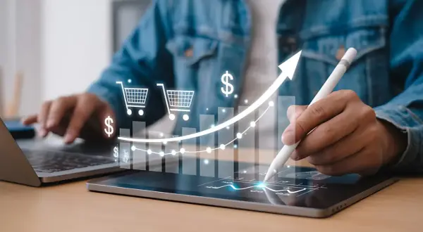 Gráfico de crecimiento en el sector retail, con carritos de compra y símbolo de dólar, indicando éxito y aumento de ventas.