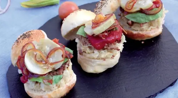 Mini-burgers: Le guide ultime pour des apéritifs qui claquent !
