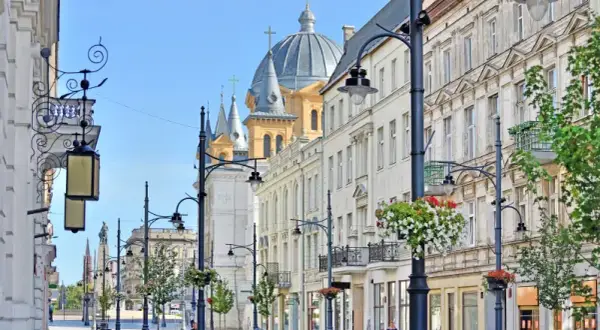 Najlepsze atrakcje w Łodzi Stare Miasto, które musisz zobaczyć