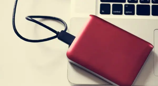 Jaki pendrive do Windows 11? Wybierz najlepszy nośnik bez ryzyka utraty danych