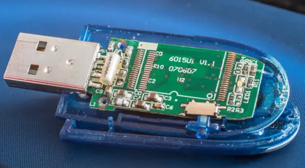 Jaki format pendrive do radia? FAT32 rozwiąże Twój problem!