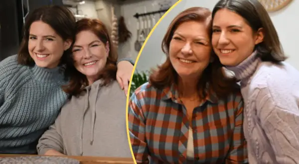 Uśmiechnięte Maria Dowbor Baczyńska i jej córka, blisko siebie, w ciepłych swetrach.