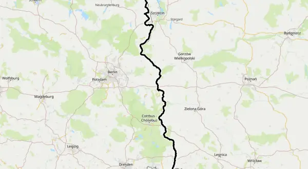 Trasa rowerowa Odra-Nysa biegnie od Świnoujścia przez Szczecin, Gorzów Wlkp., Zieloną Górę, aż po Kotlinę Kłodzką.
