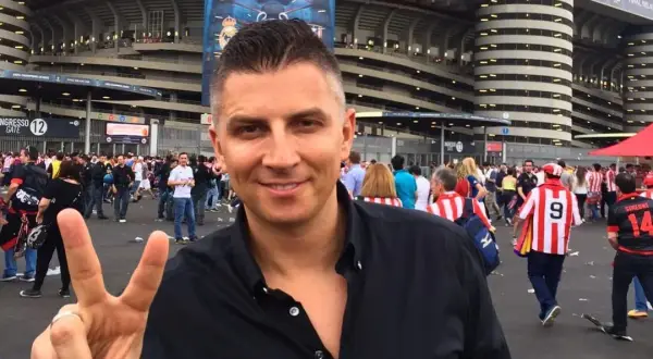 Mateusz Borek wzrost – ile dokładnie mierzy znany dziennikarz sportowy?