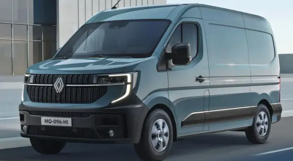 Nowy Renault Master w kolorze morskim, z nowoczesnym grillem i światłami LED. Poznaj jego imponujące renault master wymiary.