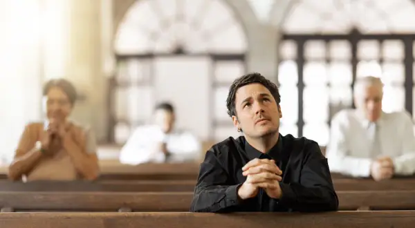 Czy wypisanie się z religii to grzech? Zrozum konsekwencje tej decyzji