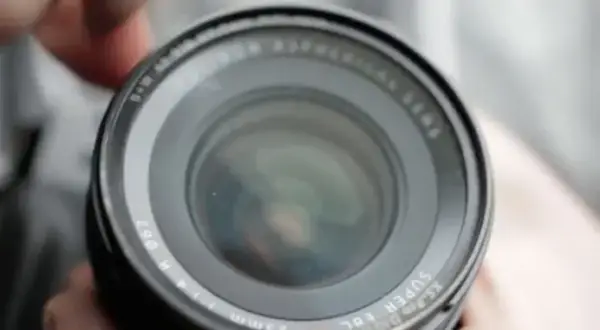 6 skutecznych sposobów jak odkręcić filtr z obiektywu bez uszkodzeń