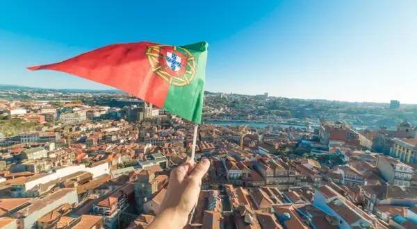 Do Portugalii bez paszportu? Sprawdź, co wystarczy Polakom