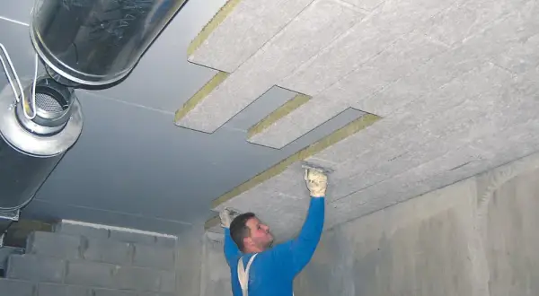 Jak ocieplić strop betonowy od spodu i uniknąć wysokich kosztów
