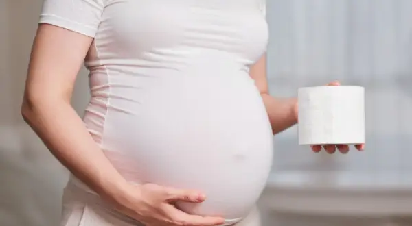 Biegunka przed porodem: Kiedy sygnał, kiedy alarm? Poradnik.
