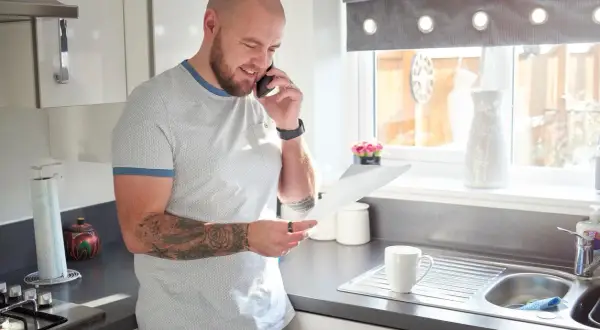 Co to znaczy refinansować pożyczkę i jak uniknąć długów?