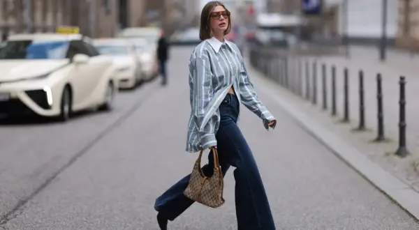 Jak nosić koszulę do jeansów, by zawsze wyglądać stylowo i modnie