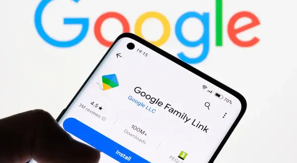 Instalacja Google Family Link na telefonie. Dowiedz się, jak założyć Family Link, by chronić prywatność dzieci.