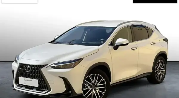 Biały Lexus NX 350h na sprzedaż w Krakowie. Sprawdź atrakcyjną lexus nx 350h cenę i ofertę.