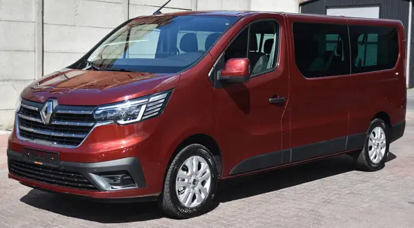 Jaki bus 9 osobowy? Odkryj modele, ceny i kluczowe informacje