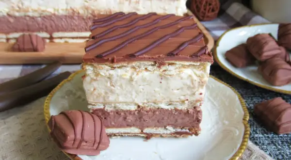Najlepszy przepis na kinder bueno ciasto bez pieczenia, które zachwyca smakami