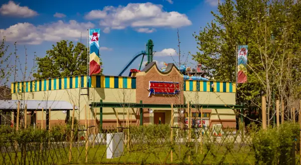 Energylandia: Nocleg od 15 zł? Sprawdź ceny i sposoby na oszczędność!