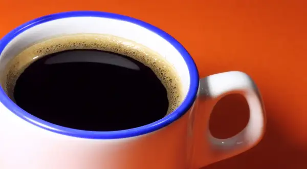 Kawa Inka nie podnosi ciśnienia: Bezpieczna dla serca i jelit?