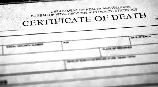 Karta statystyczna zgonu, dokument urzędowy z nagłówkiem "CERTIFICATE OF DEATH".