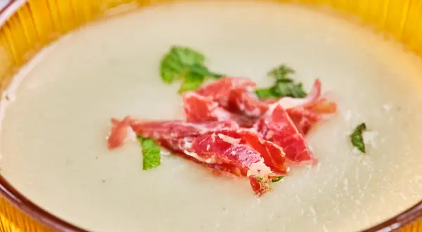 Sopa de melón: refrescante, fácil y con trucos de chef para el verano