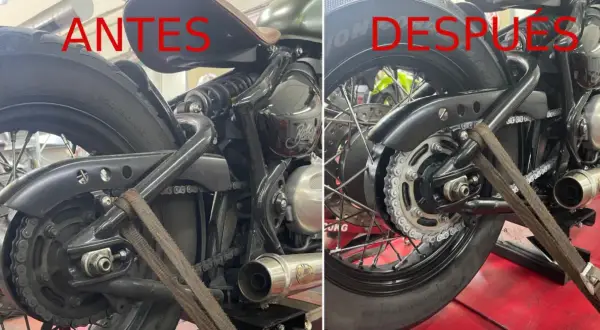 Comparativa del mantenimiento de la cadena de moto: antes y después. Se aprecia la limpieza y lubricación de la cadena, lista para rodar.
