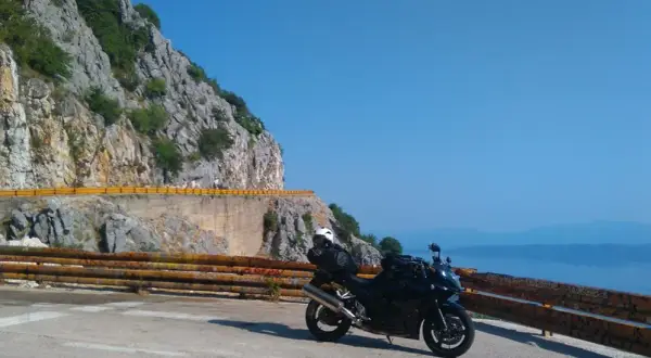 Najlepsze trasy motocyklowe z Krakowa, które musisz przejechać