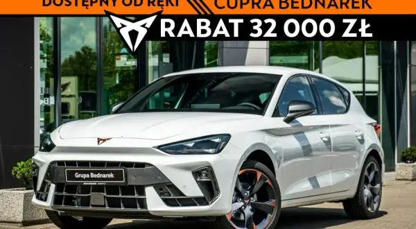 Biały Cupra sedan z rabatem 32 000 zł. Dostępny od ręki w Grupie Bednarek.