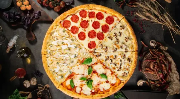 Ile kcal ma kawałek pizzy? Zaskakujące różnice w kaloriach!