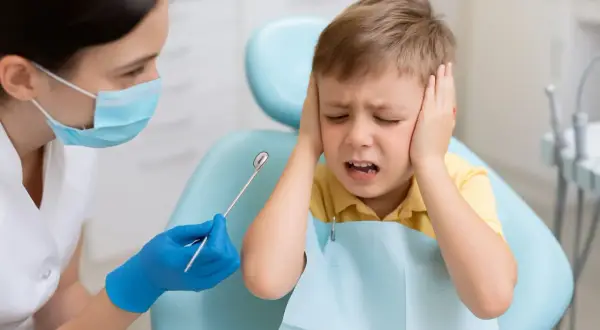 Jak zwracać się do dentysty? Mów, pytaj i czuj się pewnie!