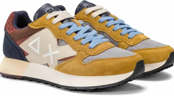 Scarpe uomo SUN68 gialle con lacci azzurri e dettagli colorati. Stile casual e moderno per un look vivace.