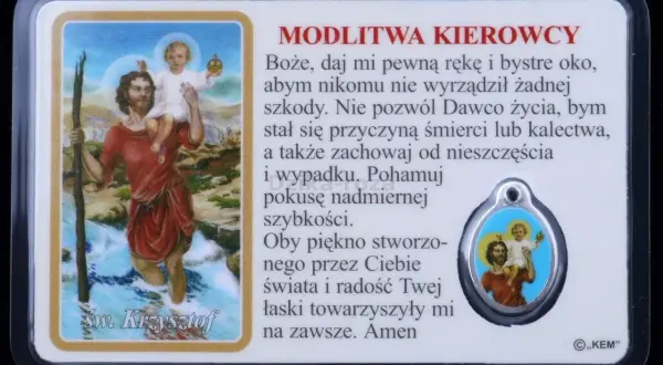 Obrazek z modlitwą do św. Krzysztofa, przedstawiający świętego niosącego Dzieciątko Jezus.