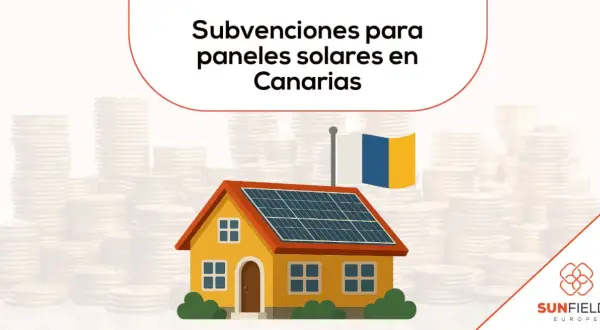 Casa con paneles solares y bandera canaria, rodeada de pilas de monedas. Subvenciones para placas solares en Canarias.