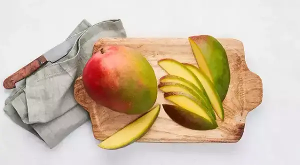 Kiedy jest sezon na mango? Sprawdź, gdzie i kiedy je kupić