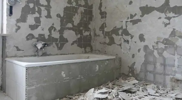 Ile trwa remont łazienki w bloku? Ekspert radzi, jak przyspieszyć!